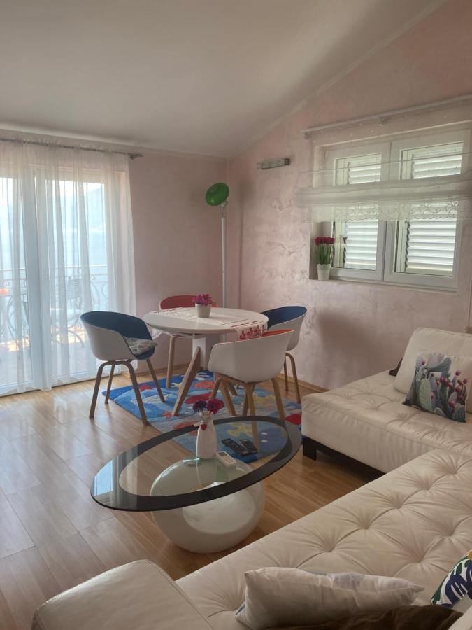 Villa Mare Apartments Тиват Екстер'єр фото
