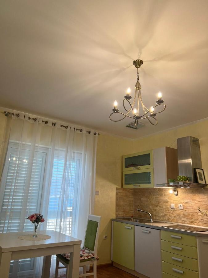 Villa Mare Apartments Тиват Екстер'єр фото
